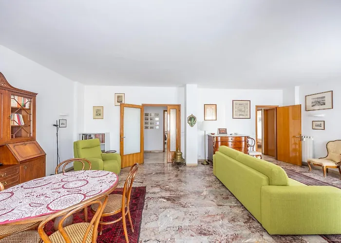 Italian Experience-mestrina Apartamento