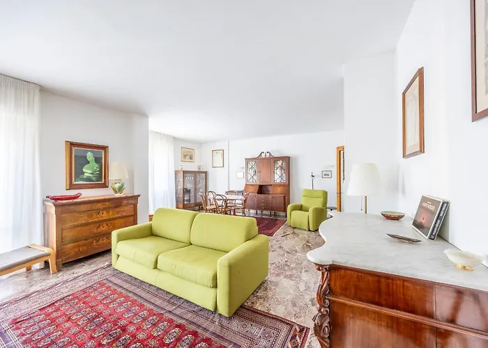 Italian Experience-mestrina Apartamento